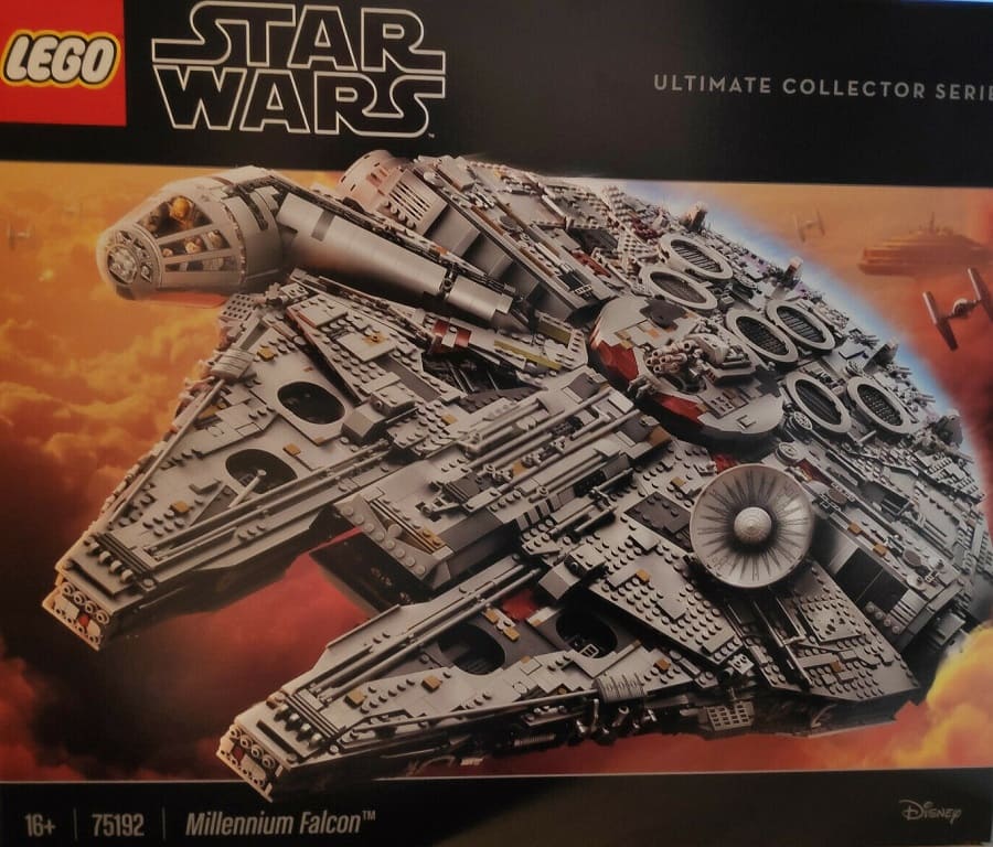 LEGO® Star Wars Millennium Falcon 75192 LEGO® mieten